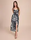 -473Wx593H-700266485-black-MODEL.webp